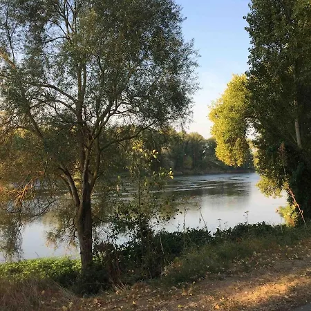 Jolie Maison Avec Jardin Proche Du Centre Au Calme Comme A La Campagne Tatil Evi