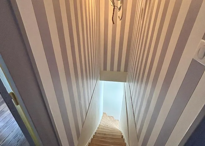 Jolie Maison Avec Jardin Proche Du Centre Au Calme Comme A La Campagne Tatil Evi *