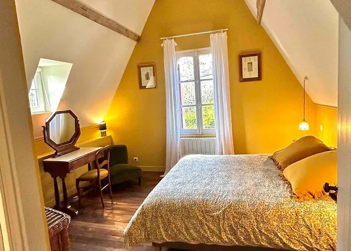 Tatil Evi Jolie Maison Avec Jardin Proche Du Centre Au Calme Comme A La Campagne *